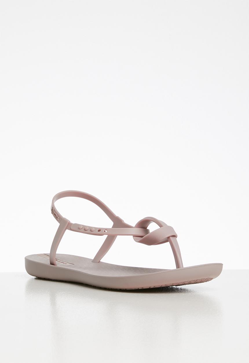 Ipanema - Ellie fem sandal - beige