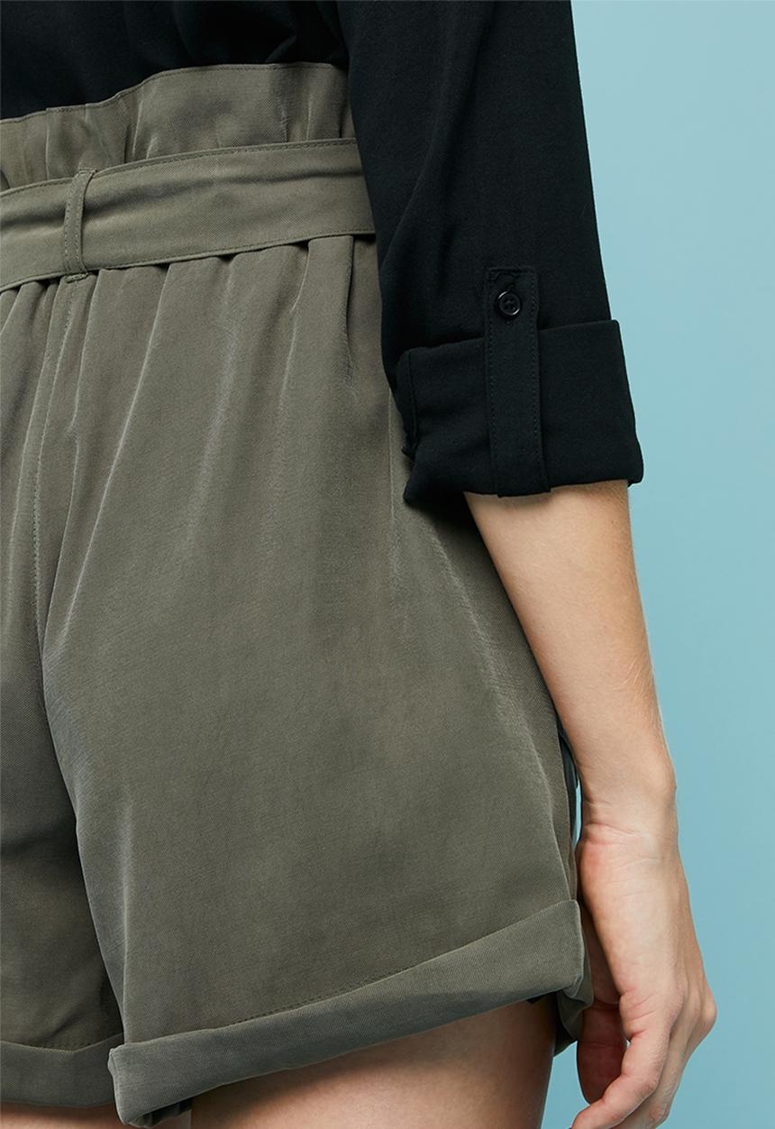 Superbalist - Belted  utility shorts - khaki