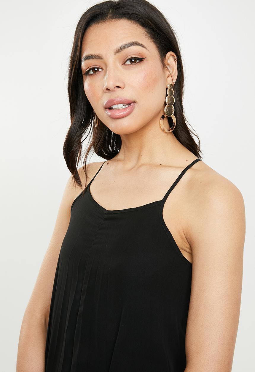 Missguided - Strappy pleated maxi dress - black