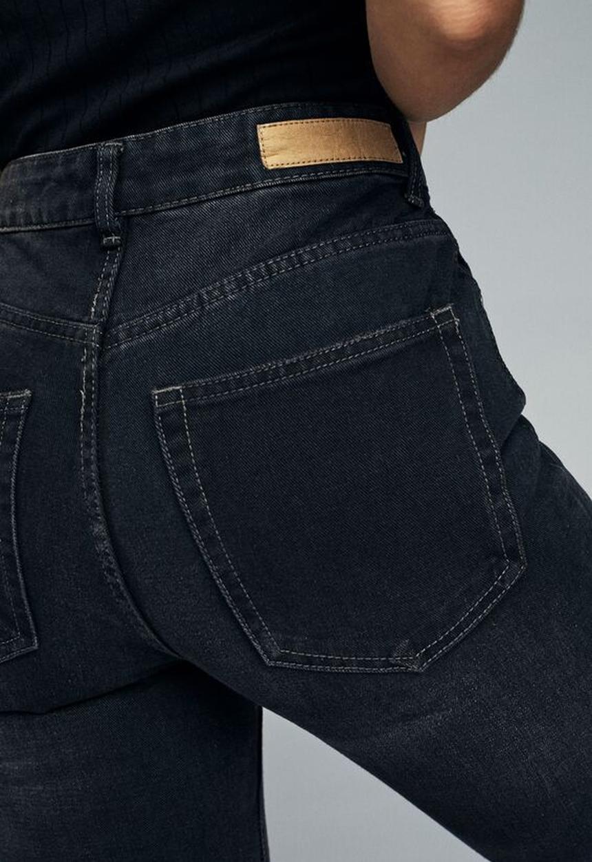 Cotton On - Mom jean - black