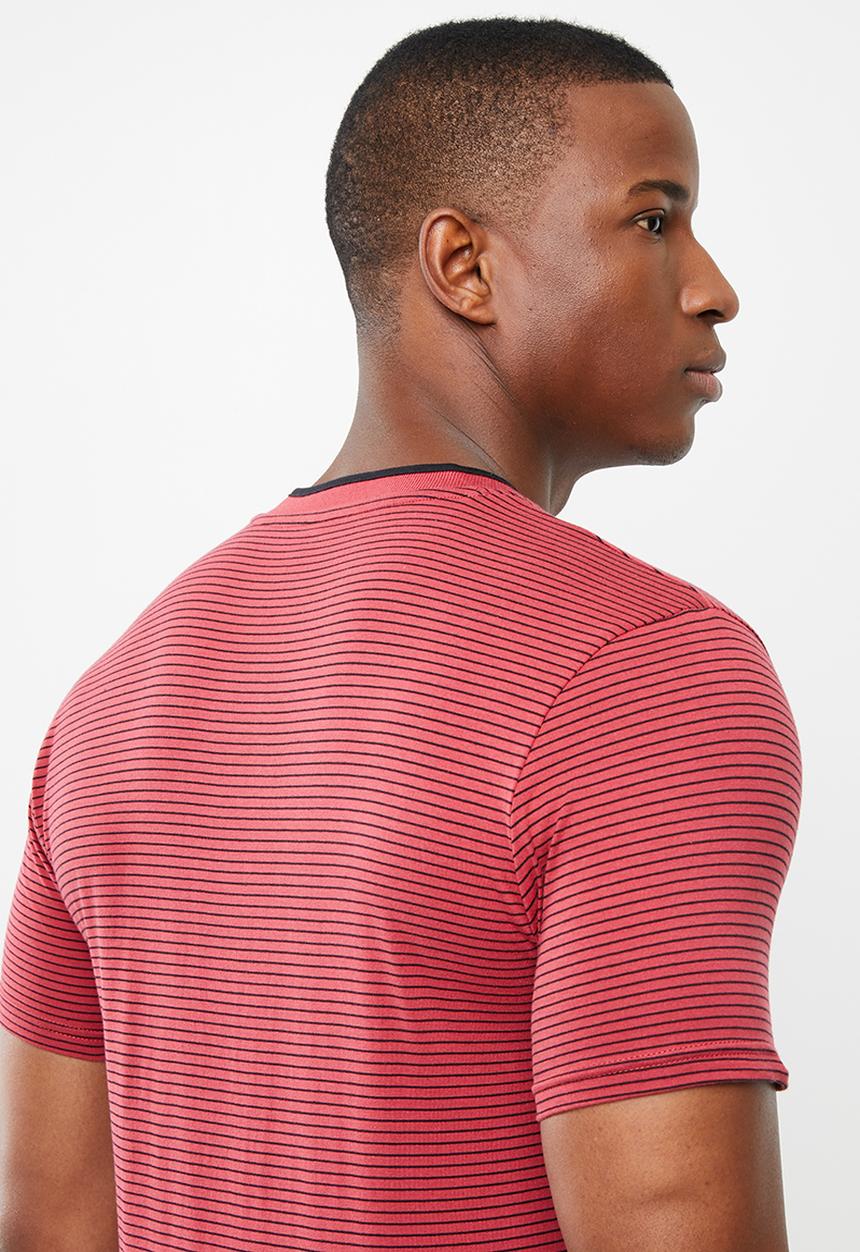 POLO - Benjamin fine stripe ss henley - red & black