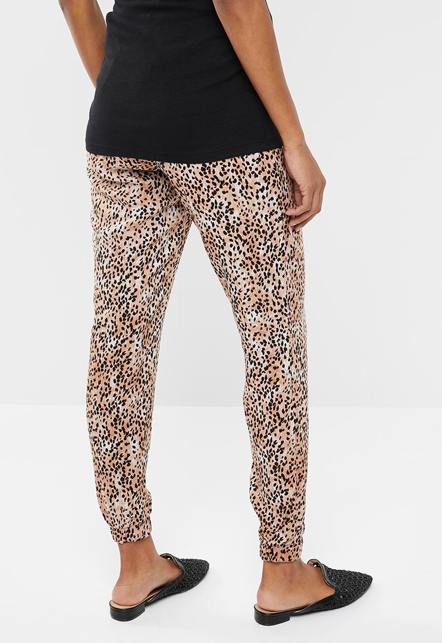 New Look - Maternity Marie animal printed jogger - multi