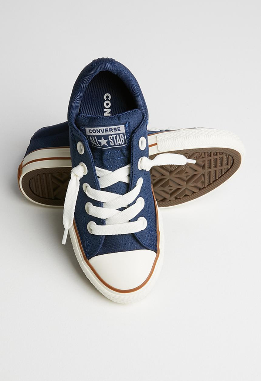 Converse - Chuck Taylor All Star street style sneaker - navy
