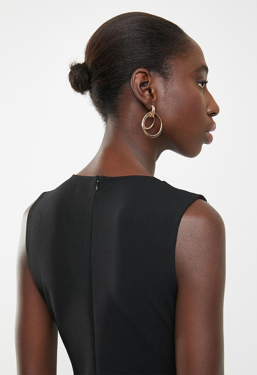 Revenge - Scalloped lace overlay cocktail dress - black