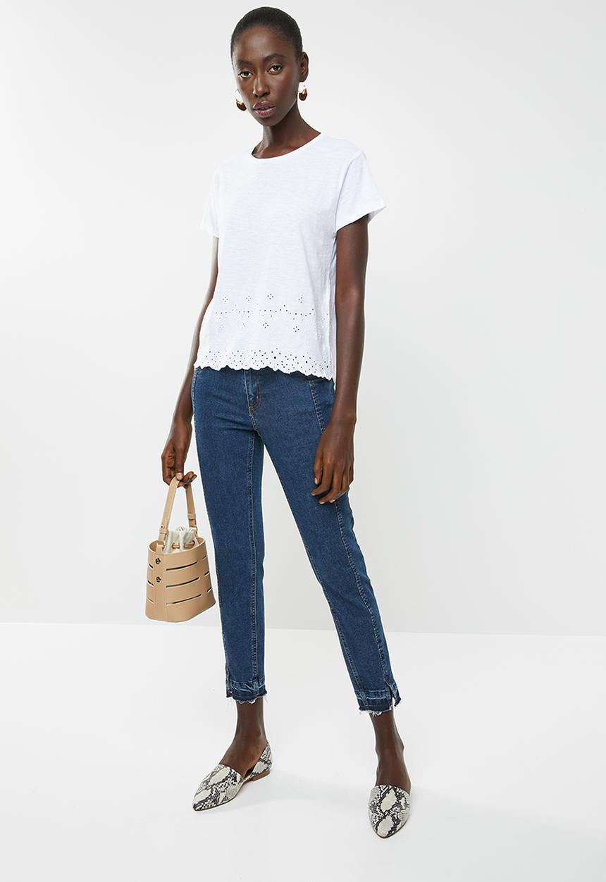 New Look - Broderie tee - white