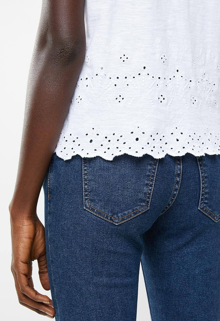 New Look - Broderie tee - white