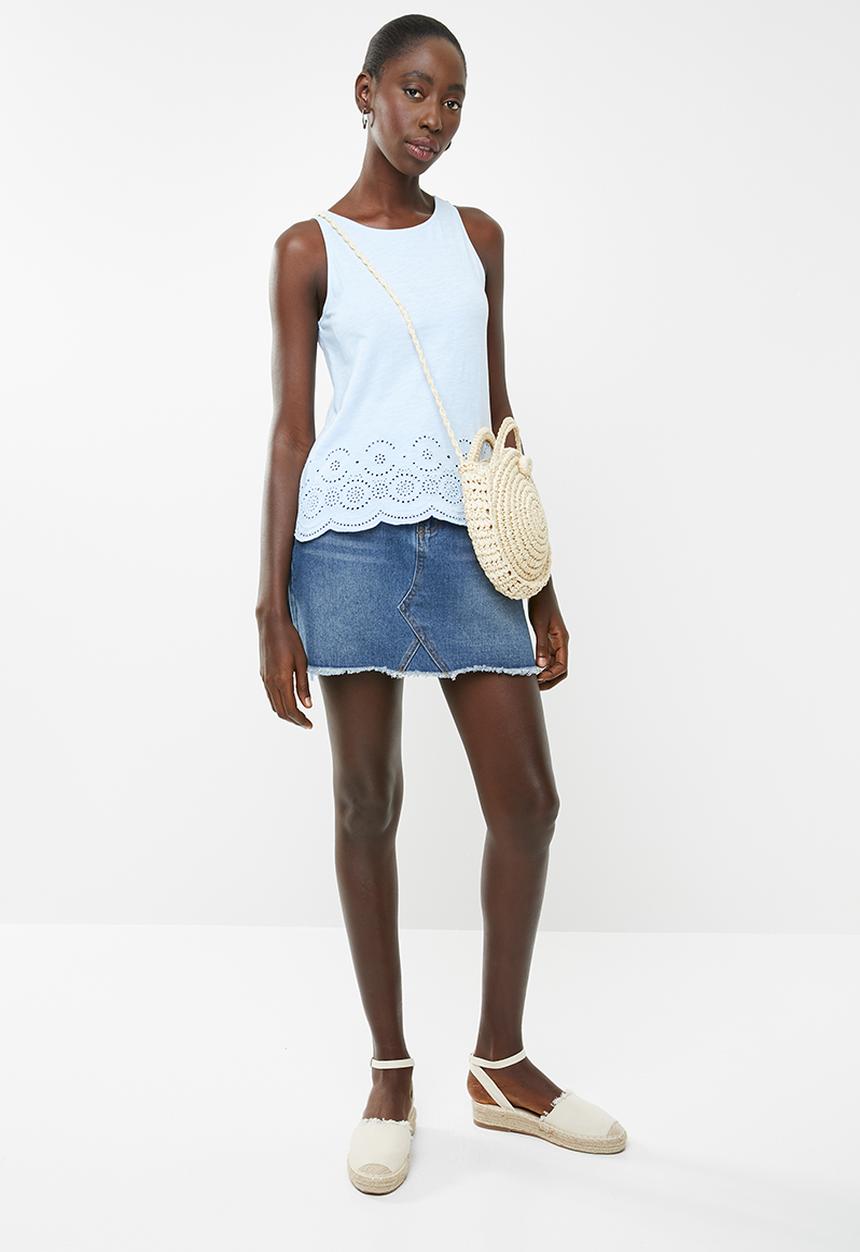 New Look - Broderie hem top - blue