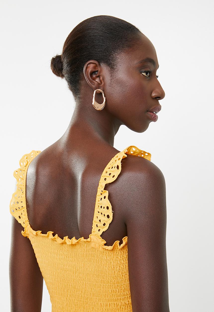 New Look - Shirred trim sleeveless vest - yellow