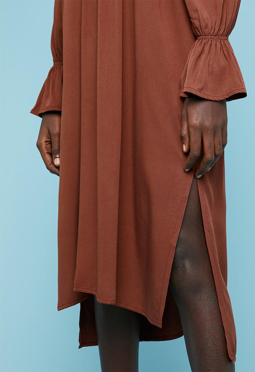 Superbalist - Off the shoulder midi dress - rust