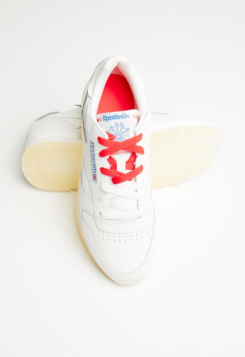 Reebok Classic - Classic Leather - white/chalk/none