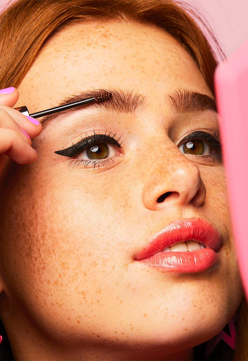 Benefit Cosmetics - Gimme more brow! - shade 03