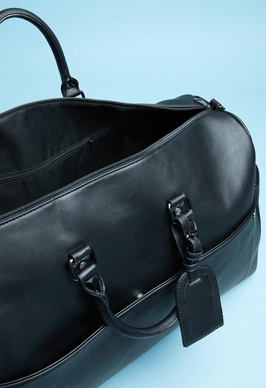 Superbalist - Bran bowling bag - black