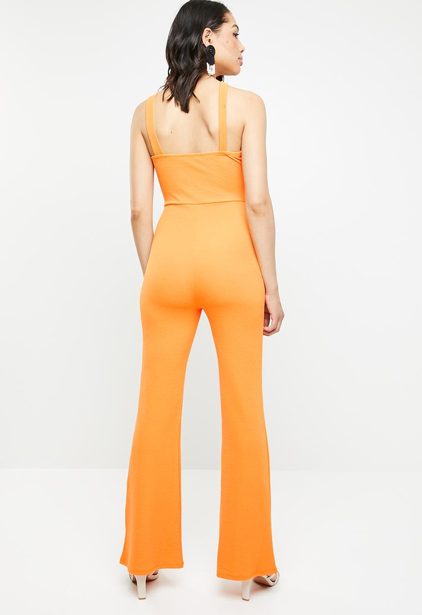 Missguided - Asymmetric cross-over flared leg jumpsuit - orange