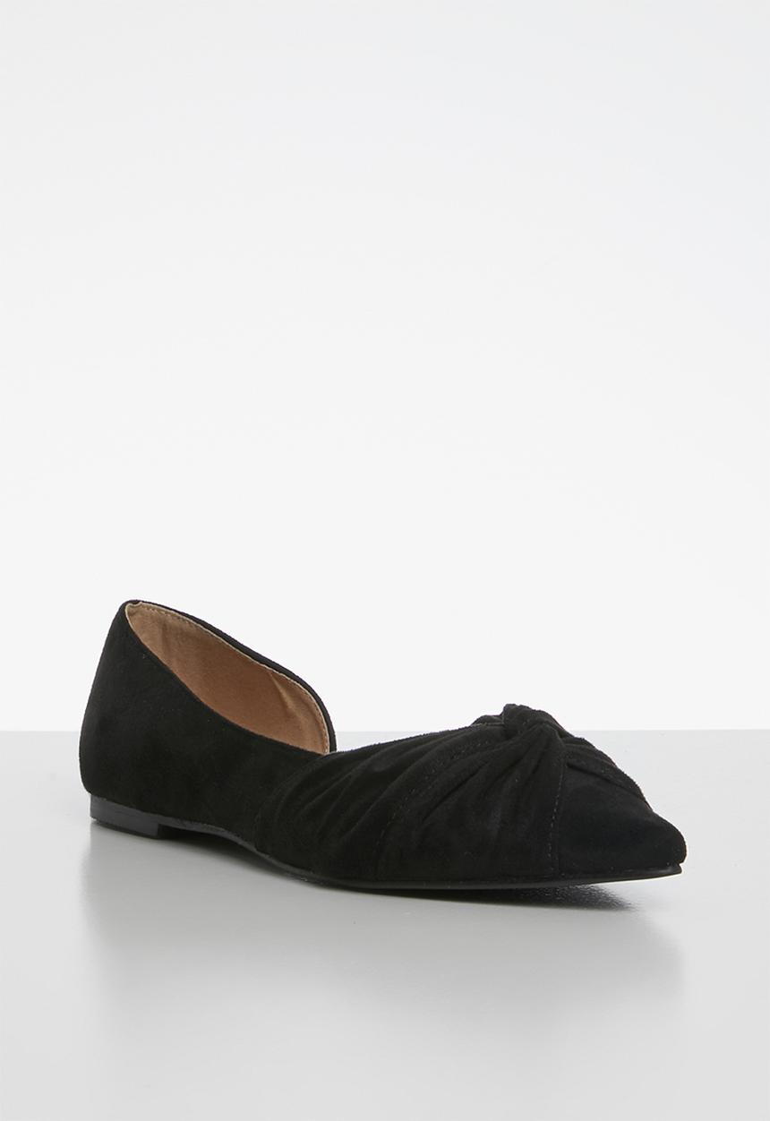 edit - Zeenat pumps - black