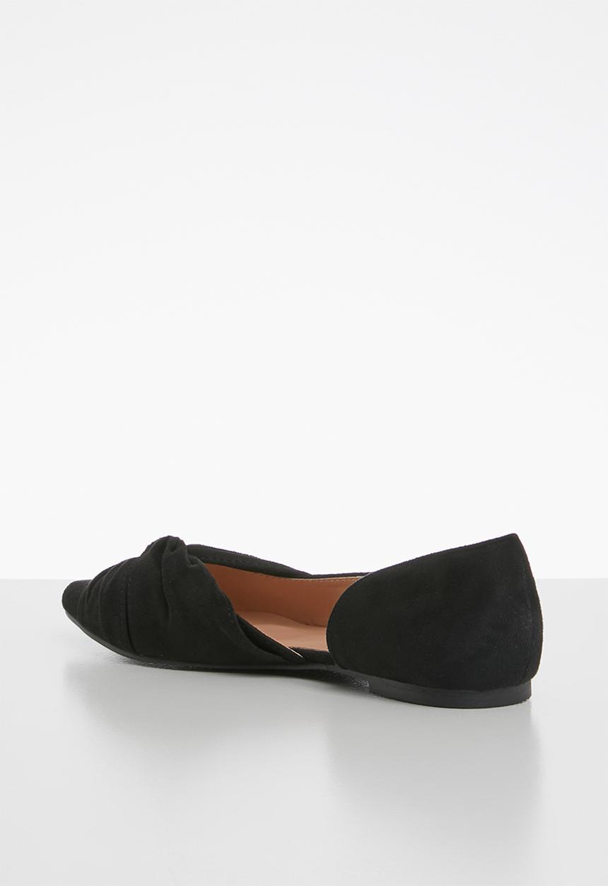 edit - Zeenat pumps - black
