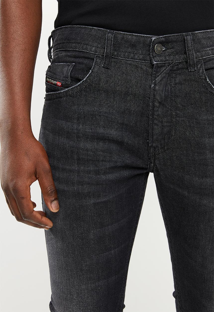 Diesel  - Thommer-sp l.30 pantaloni skinny 5 pocket - black