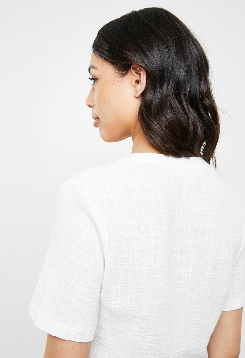 Missguided - Tie front short sleeve shirt - cream