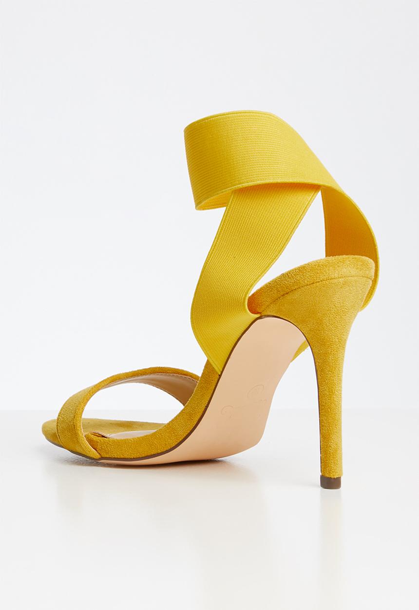 Miss Black - Herrera heel - yellow