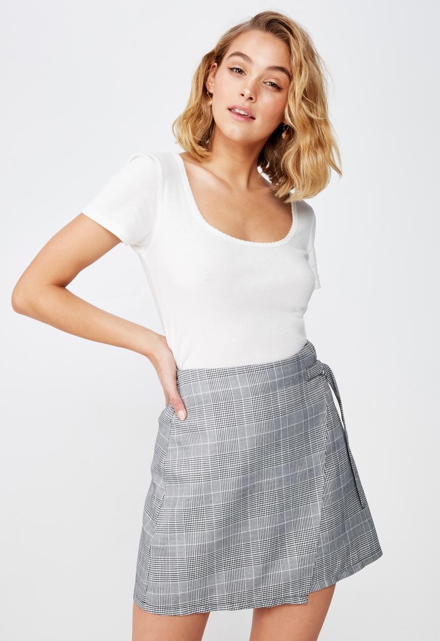 Cotton On - Woven millie houndstooth skirt - black