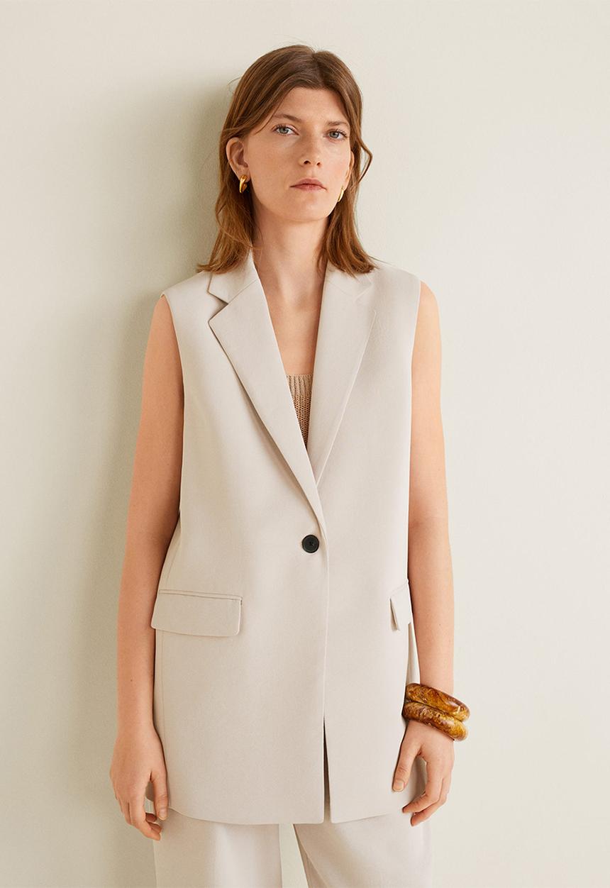 MANGO - Straight-cut gilet - beige 