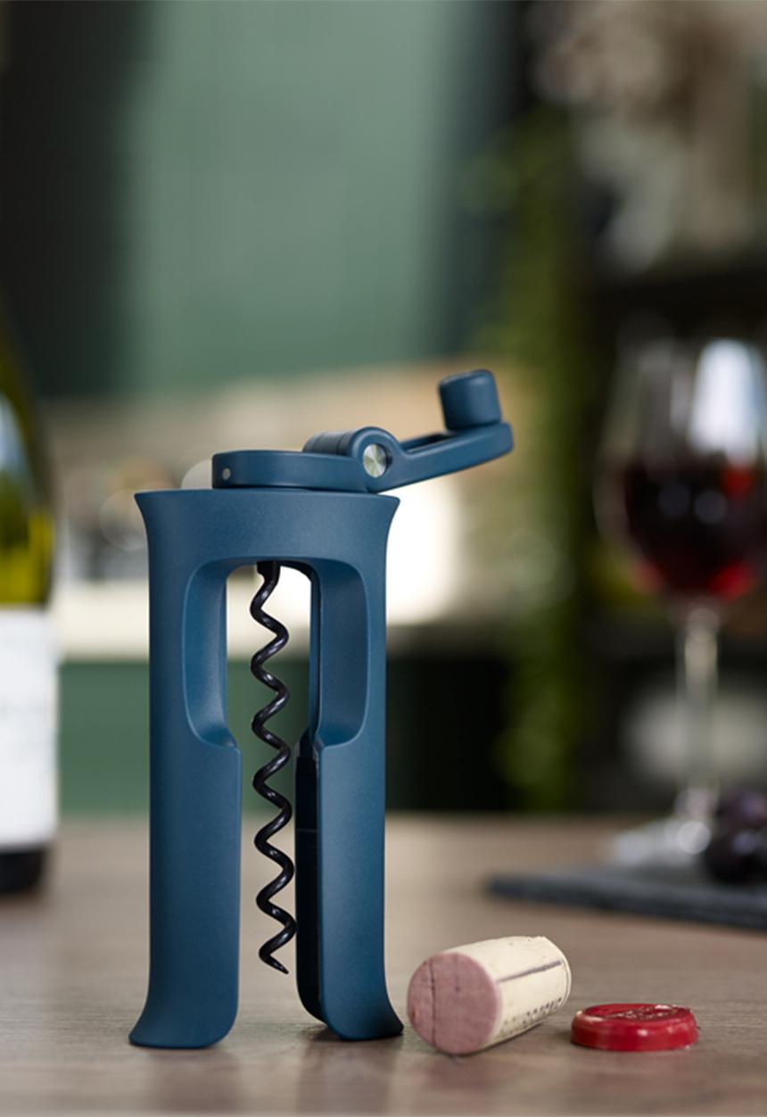 Joseph Joseph - Barwise easy-action winding corkscrew - blue