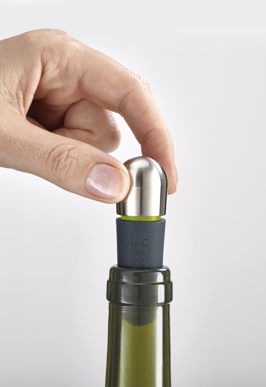Joseph Joseph - Barwise™ twist-lock wine stoppers - blue