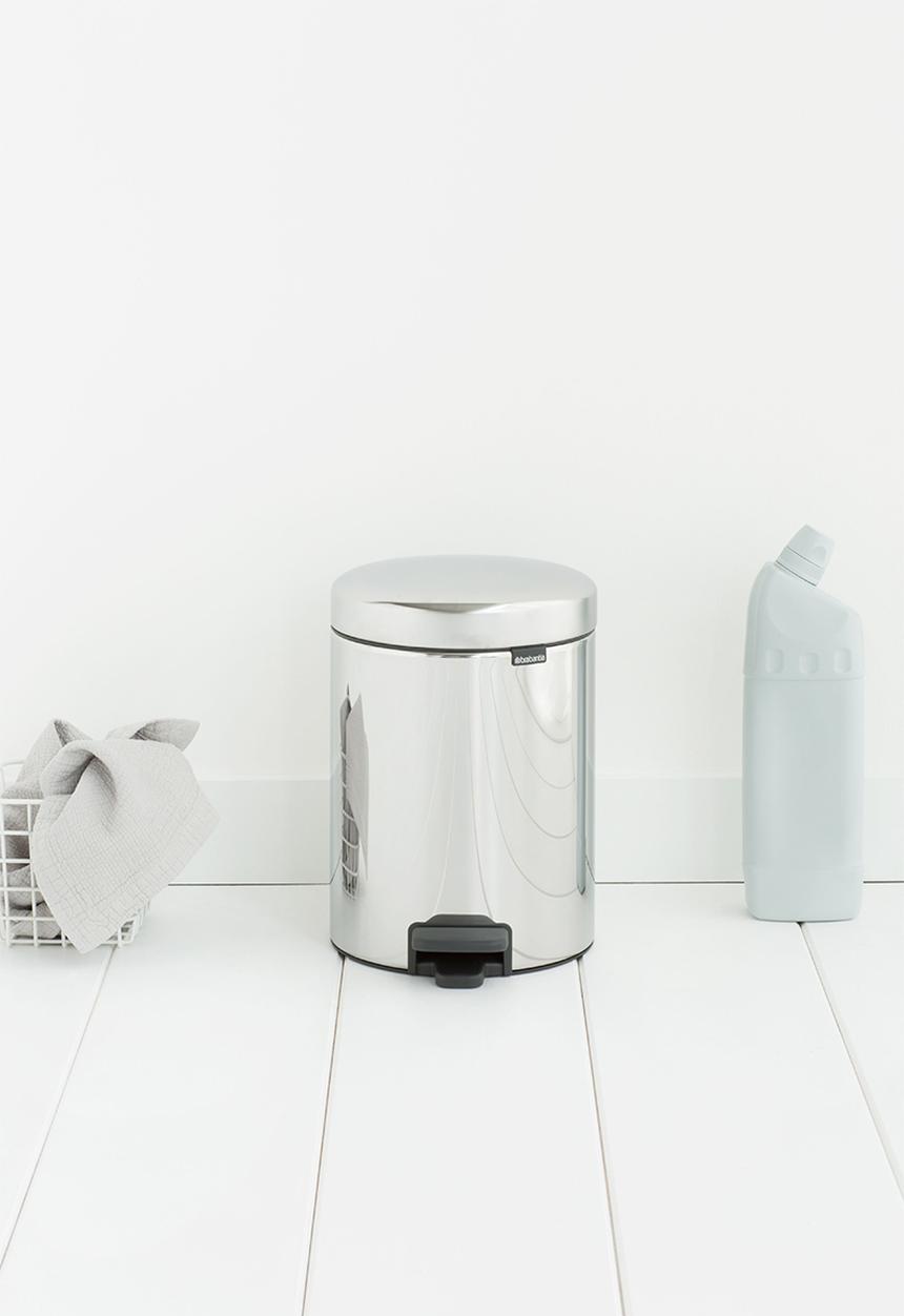Brabantia - 5 L Pedal bin newicon - brilliant steel