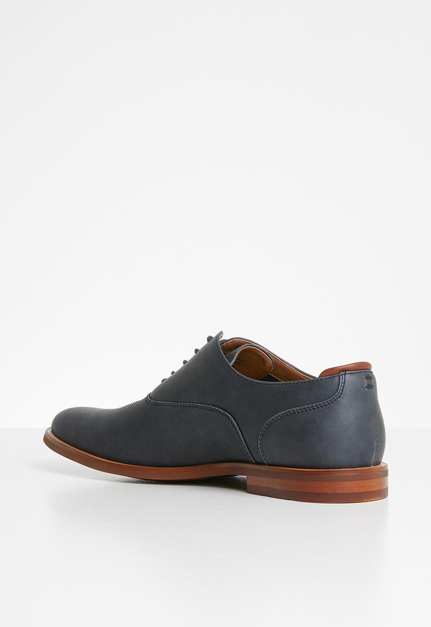 Call It Spring - Christo - navy