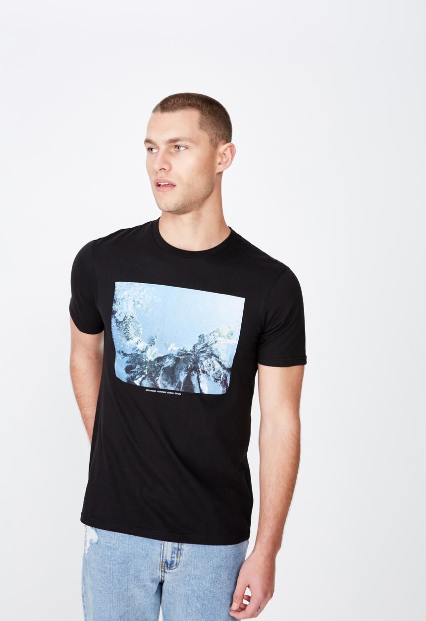 Cotton On - Tbar photo short sleeve tee - black 