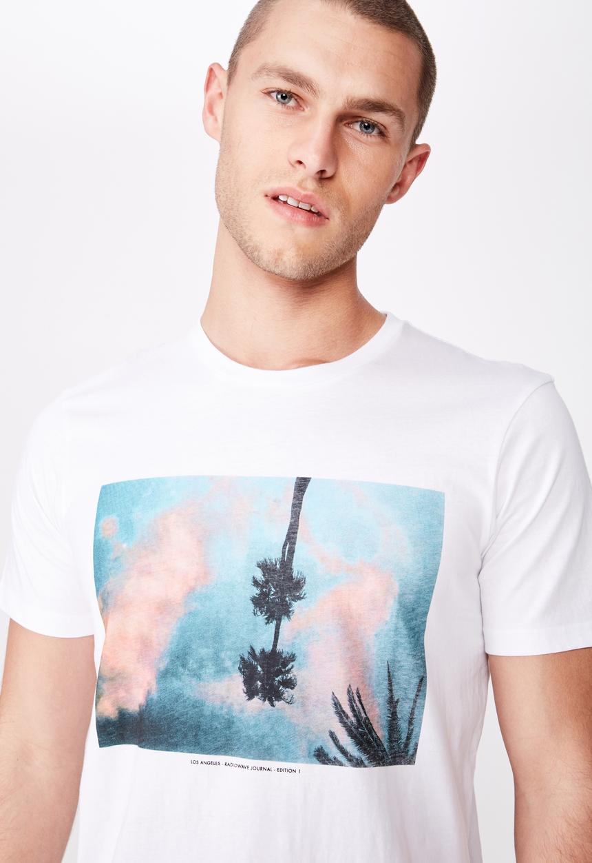 Cotton On - Tbar photo short sleeve tee - white