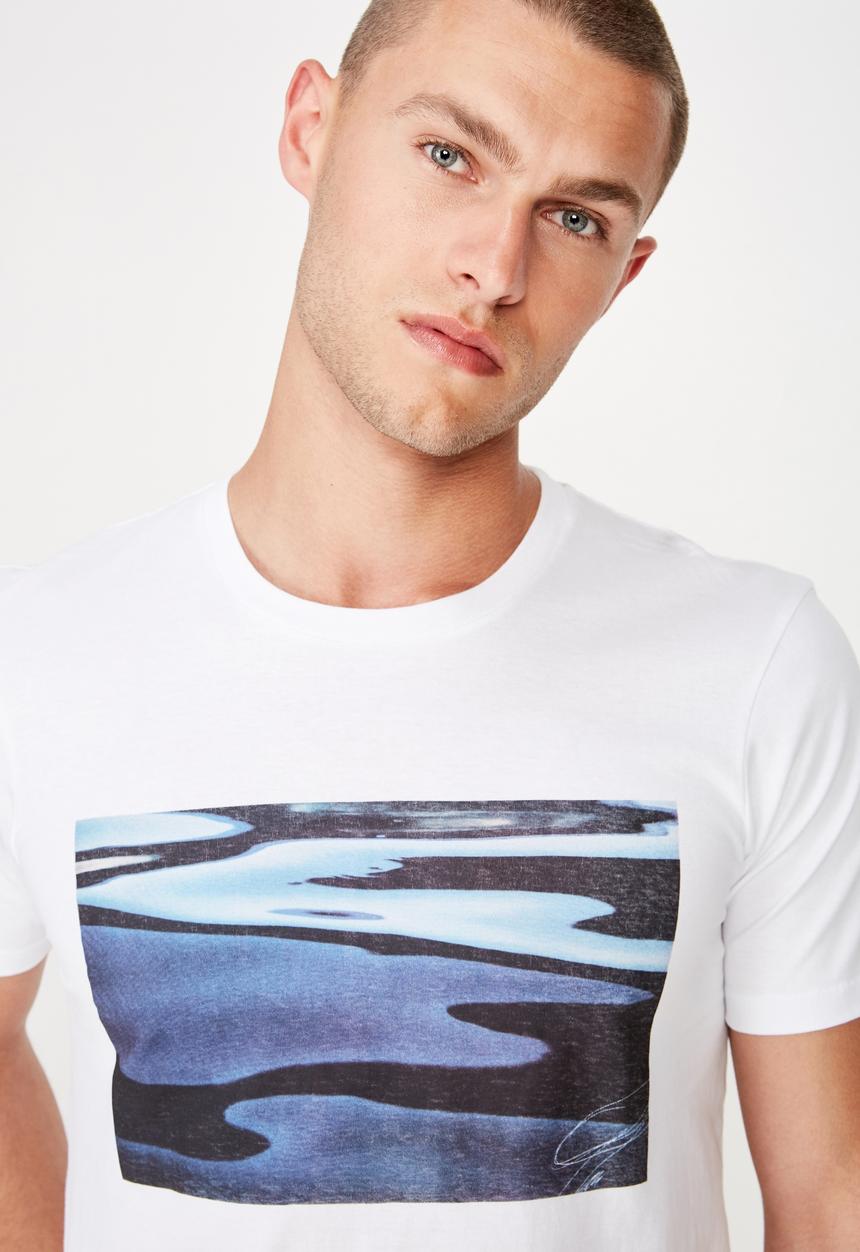 Cotton On - Tbar photo short sleeve tee - white