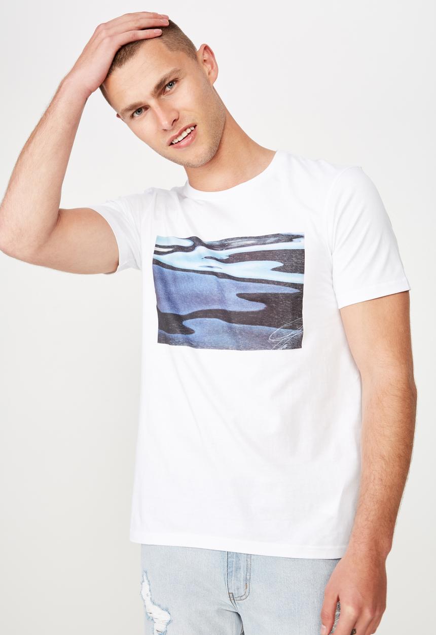 Cotton On - Tbar photo short sleeve tee - white