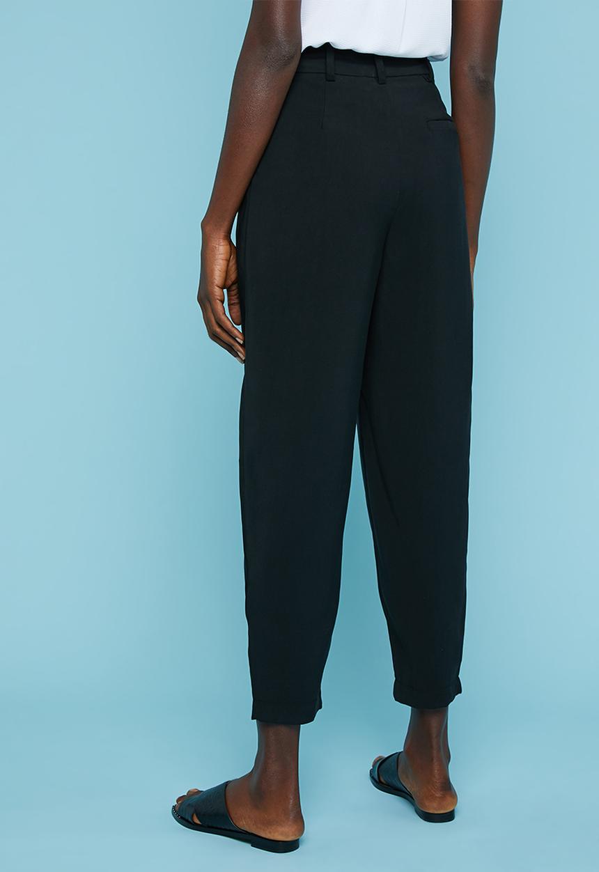 Superbalist - Extreme tapered trouser - black