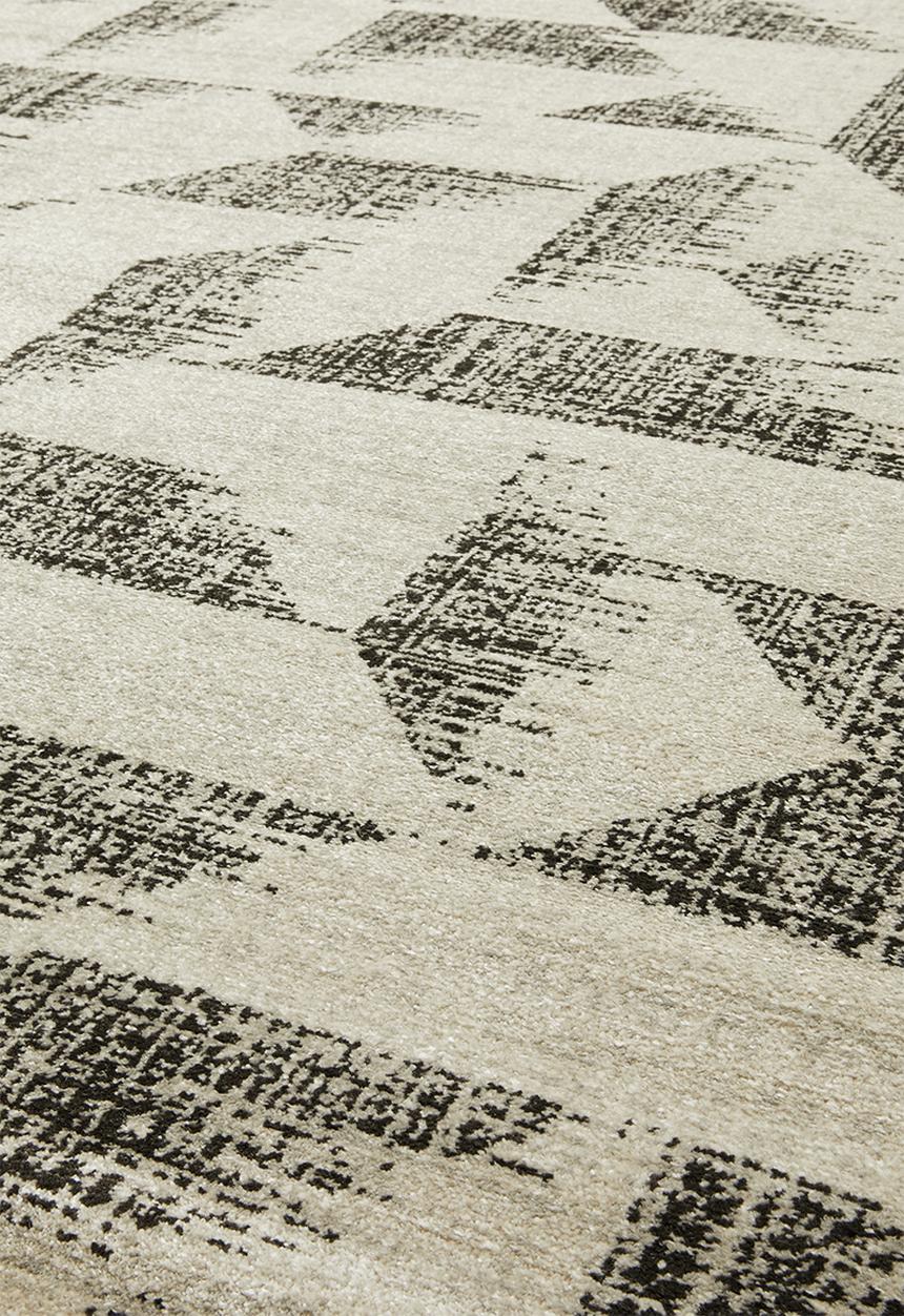 Sixth Floor - Abstract antique trend rug - dark grey & cream