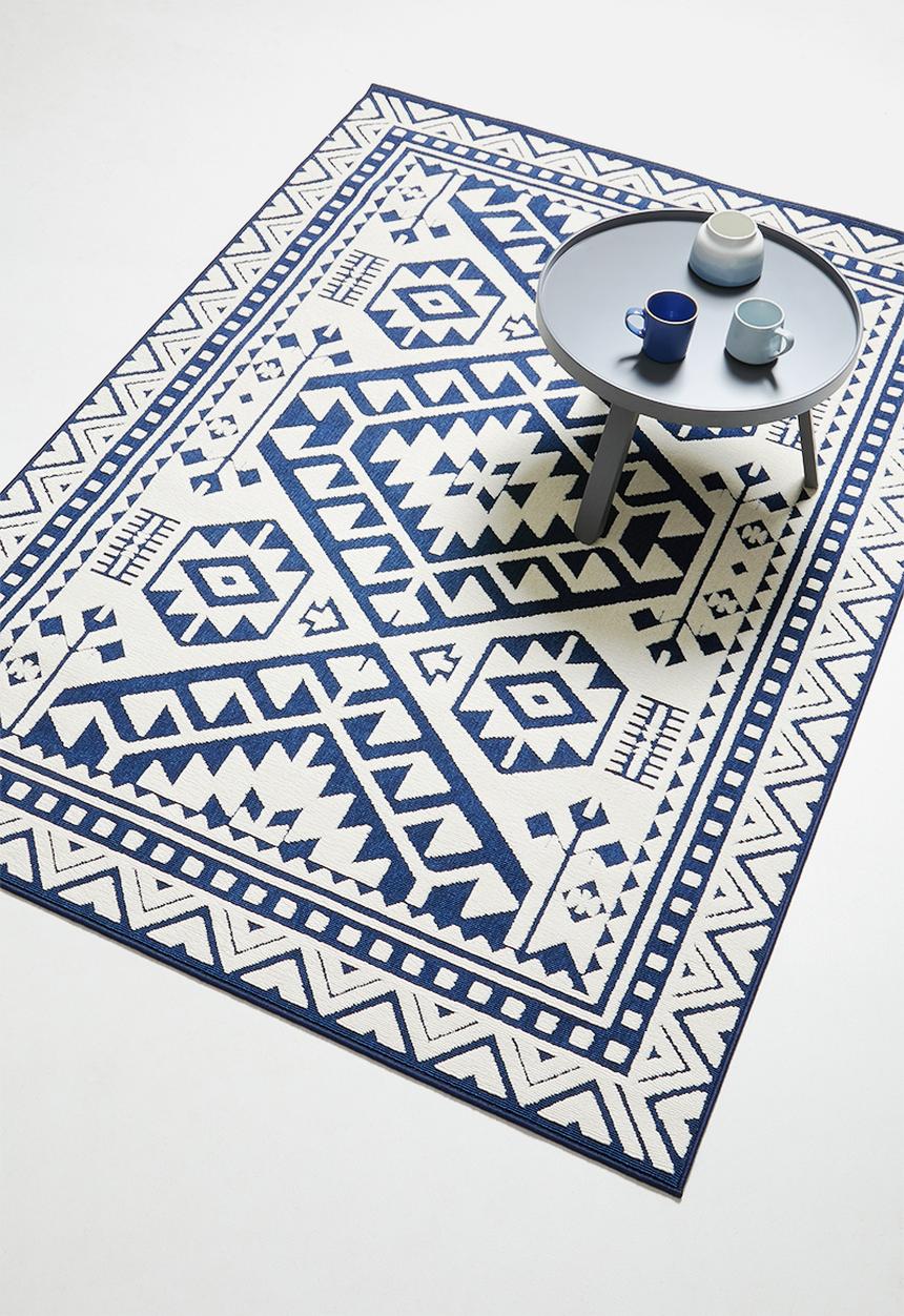Sixth Floor - Corfu woven outdoor rug - navy