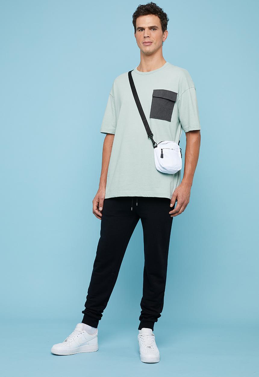 Superbalist - Utility pocket loose fit tee - blue 