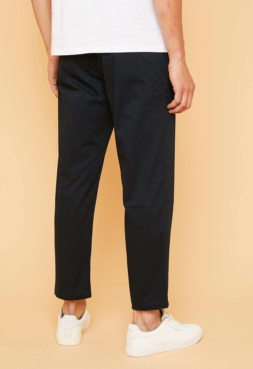 Superbalist - Pleated tapered chino - navy