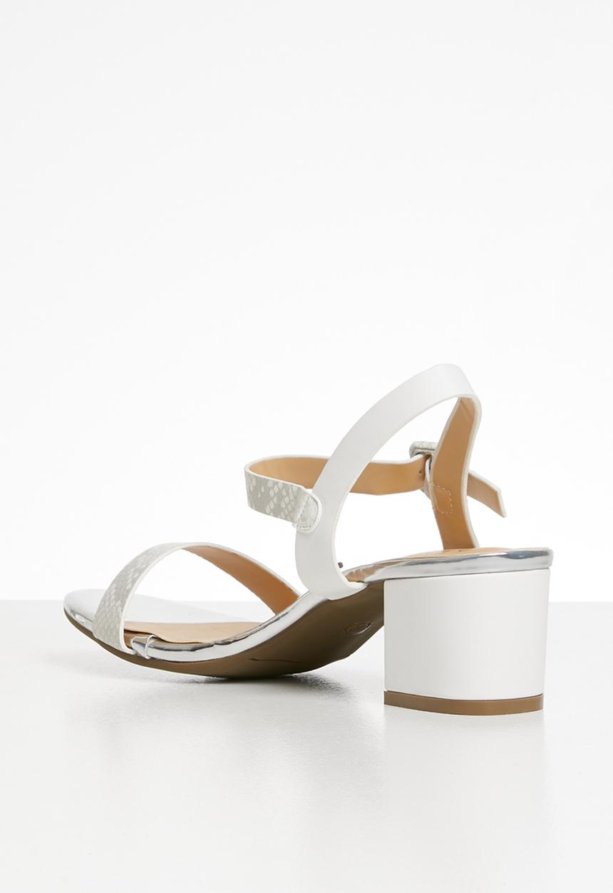 Butterfly Feet - Marie heel - white