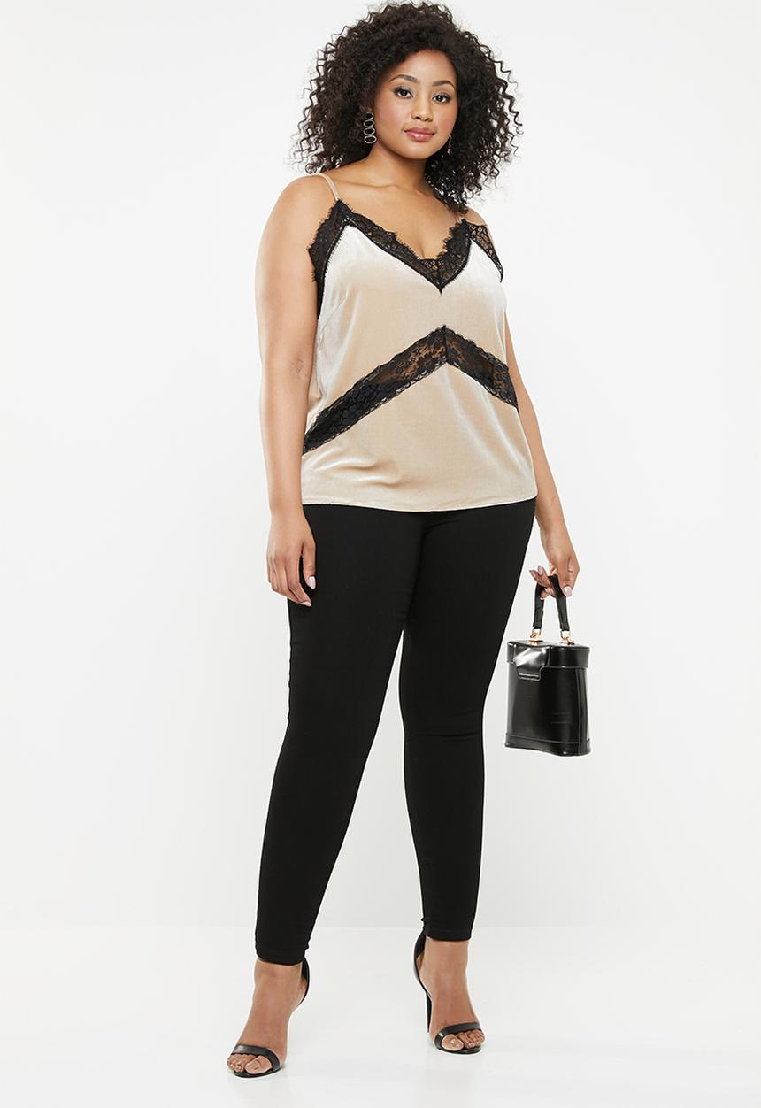 Missguided - Curve velvet lace cami top - beige & black 