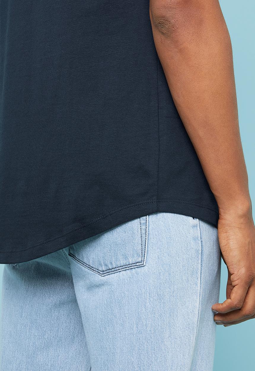 Superbalist - Longline curved hem short sleeve tee - navy