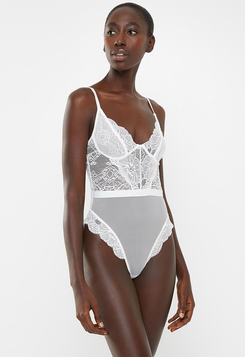 Missguided - White lace flutter body - white