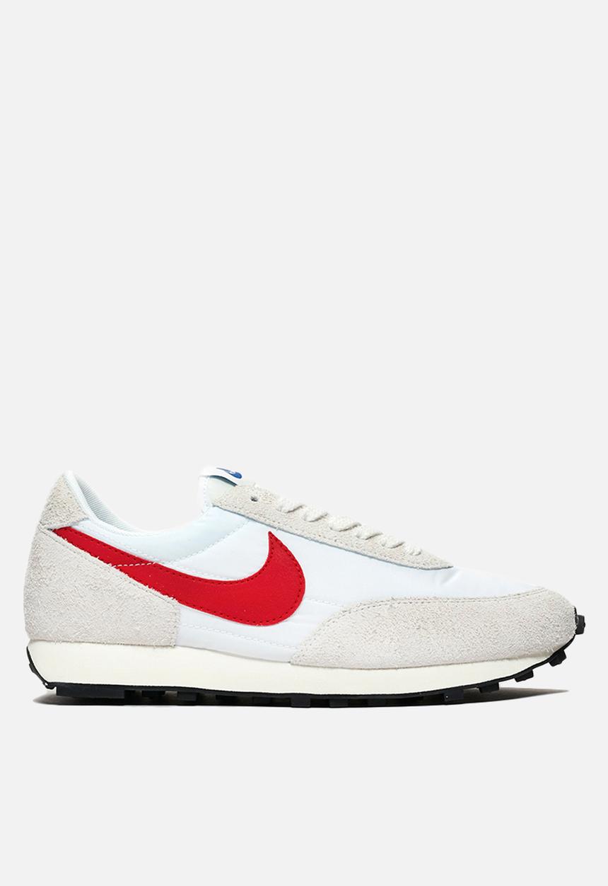 Nike - Daybreak SP - white / university red