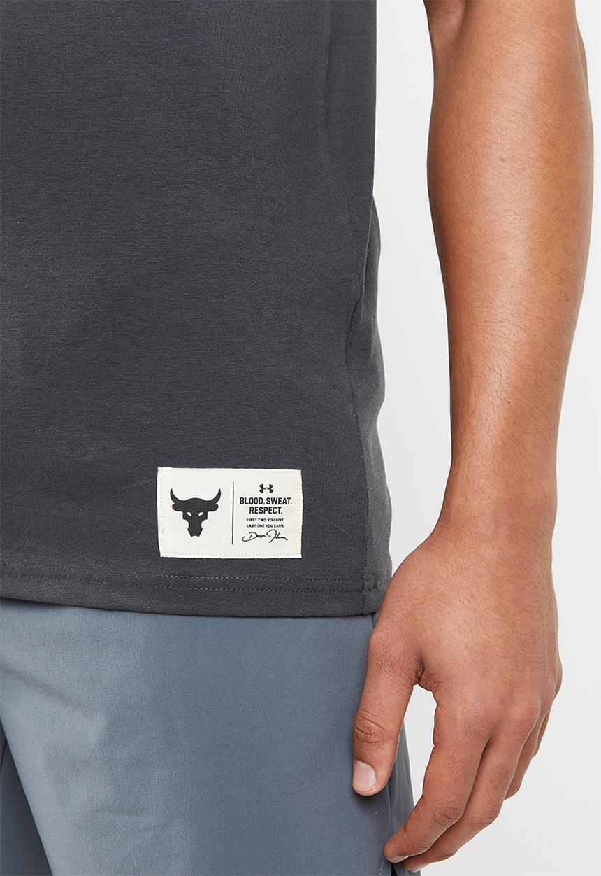 Under Armour - Project Rock bull graphic short sleeve tee - pitch gray / jet gray
