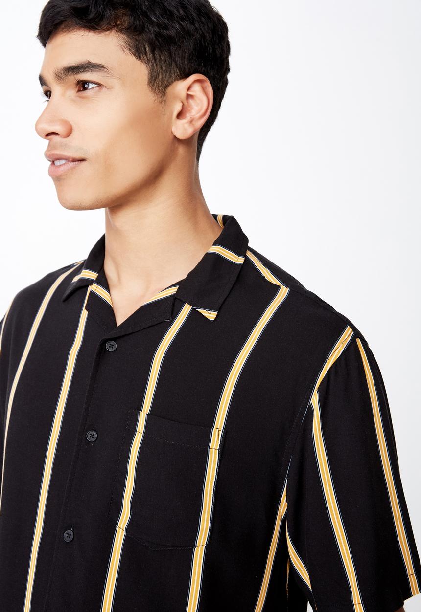 Cotton On - Festival short sleeve shirt - black & yellow