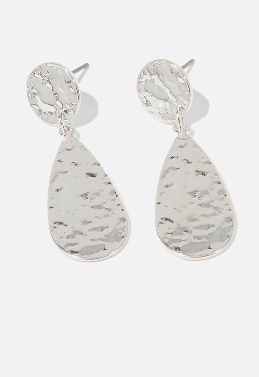 Cotton On - Happy modern metals hammered drop ear - silver