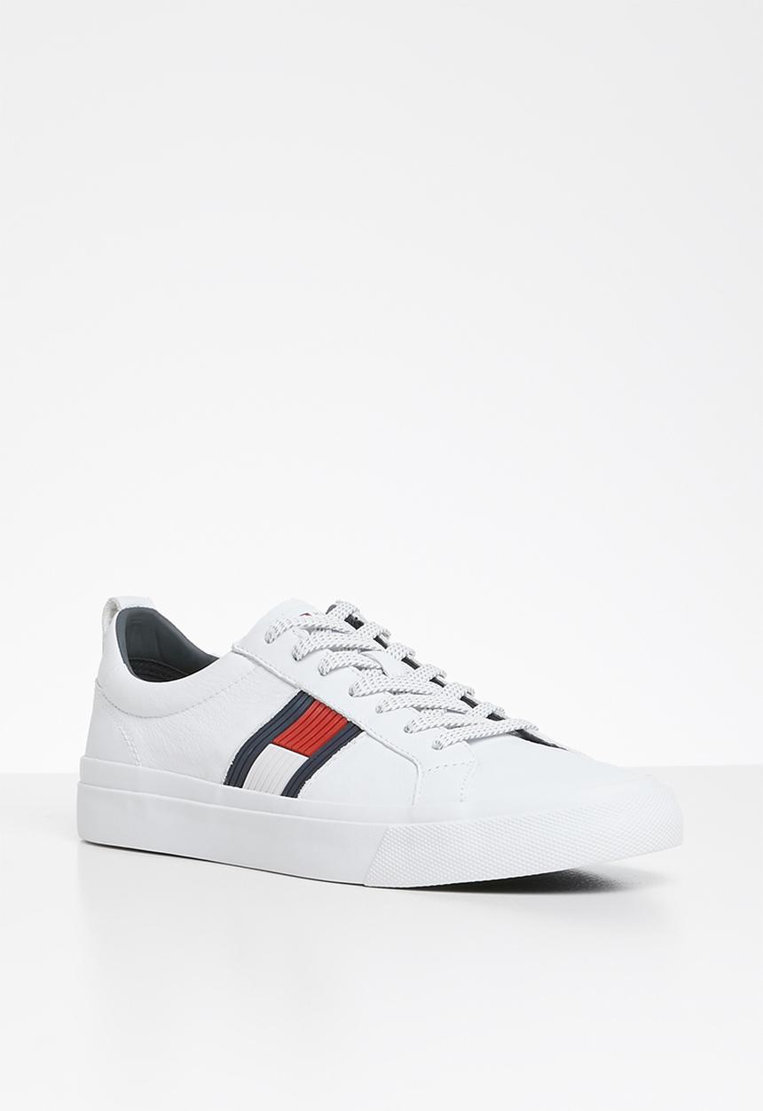 Tommy Hilfiger - Leather flag detail sneaker - white