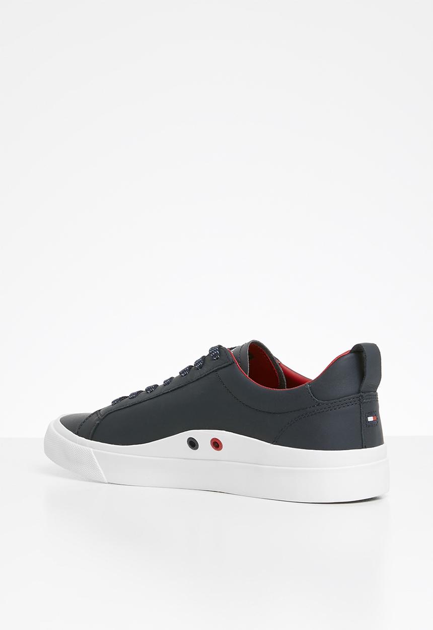 Tommy Hilfiger - Leather flag detail sneaker - navy