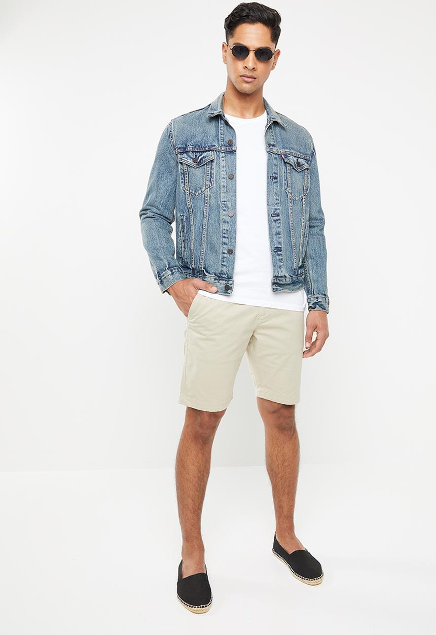 Superdry. - Lite slim fit chino shorts - beige