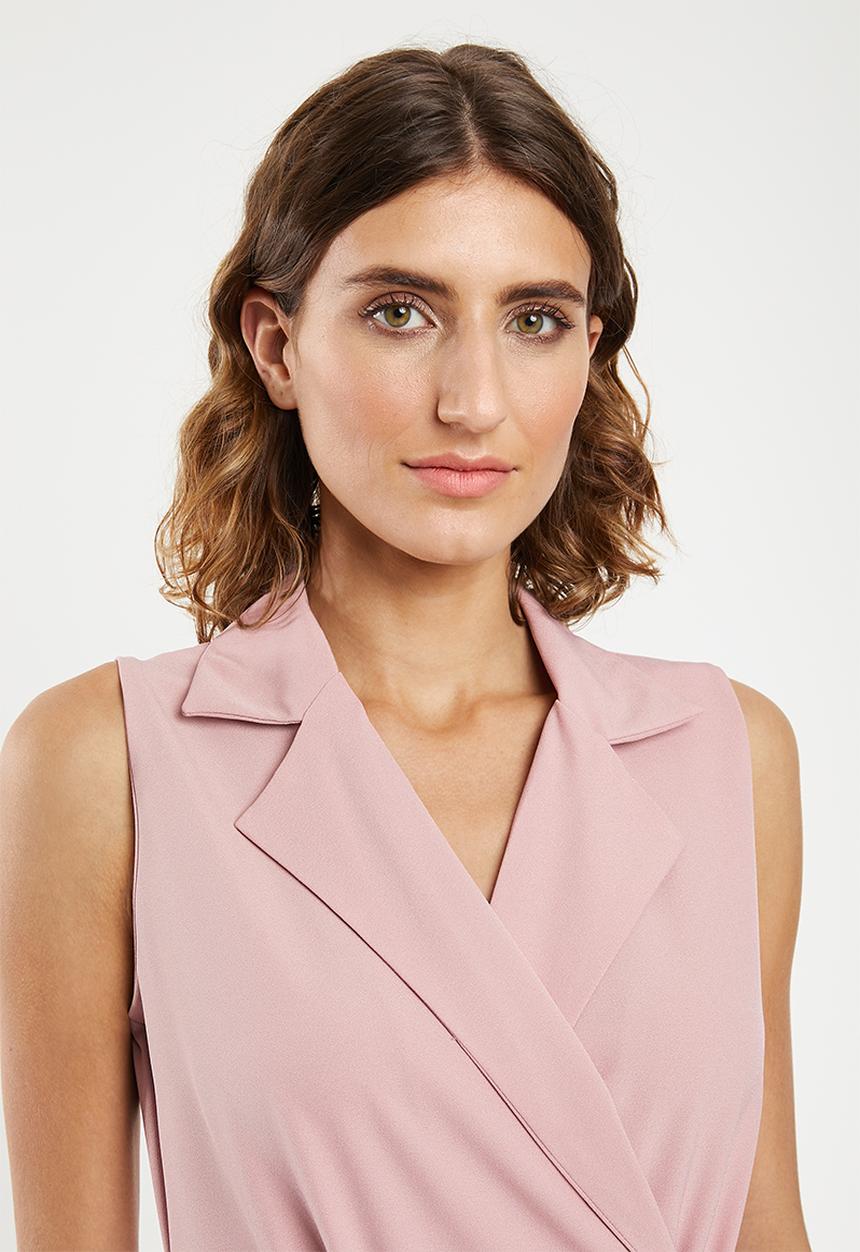 edit - Sleeveless wrap dress with collar - pink