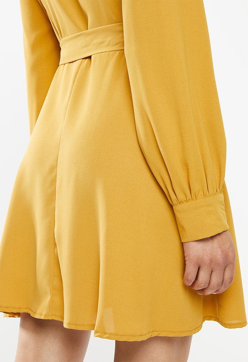 Missguided - Tie belt skater dress - yellow